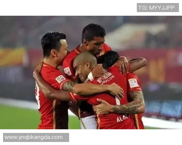 足球评论：成都足球队的中路突破得失